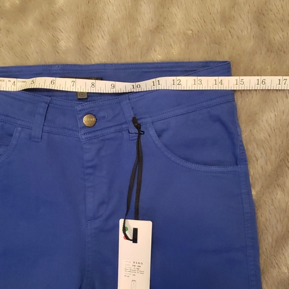 3 for $30. ❤ HP ❤ Diktons Barcelona Jeans - Picture 3 of 7